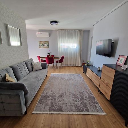 City Apartment Dorobantilor คลูจ-นาโปกา ภายนอก รูปภาพ