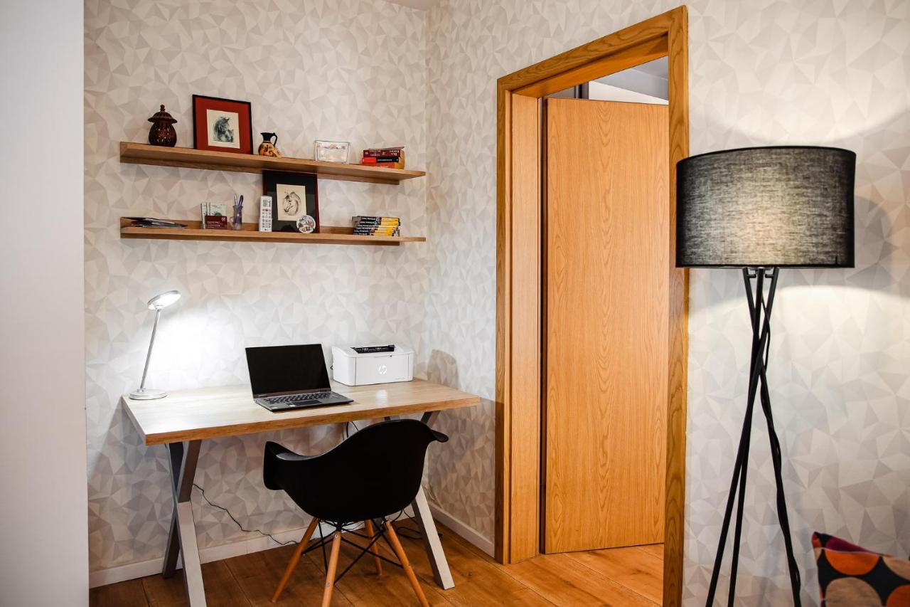 City Apartment Dorobantilor คลูจ-นาโปกา ภายนอก รูปภาพ