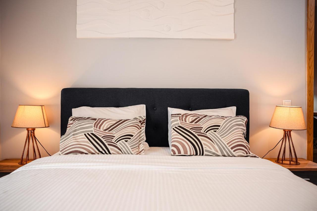 City Apartment Dorobantilor คลูจ-นาโปกา ภายนอก รูปภาพ
